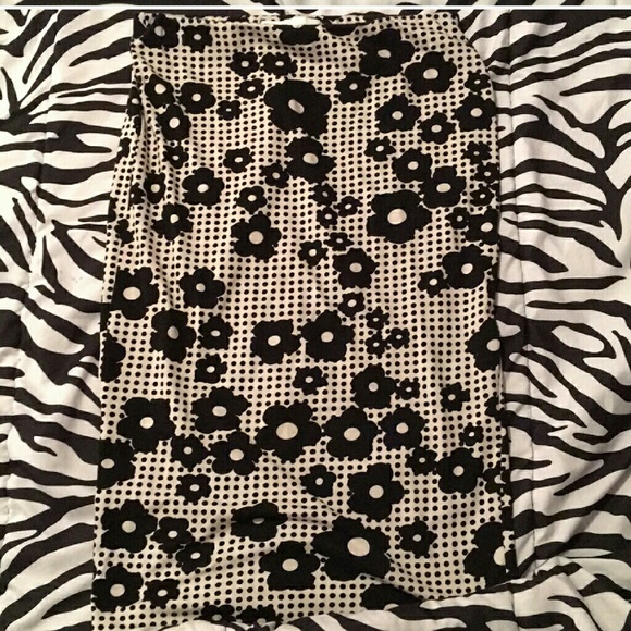 Crop Top And Skirt Set ( NWOT) - Picture 3 of 3